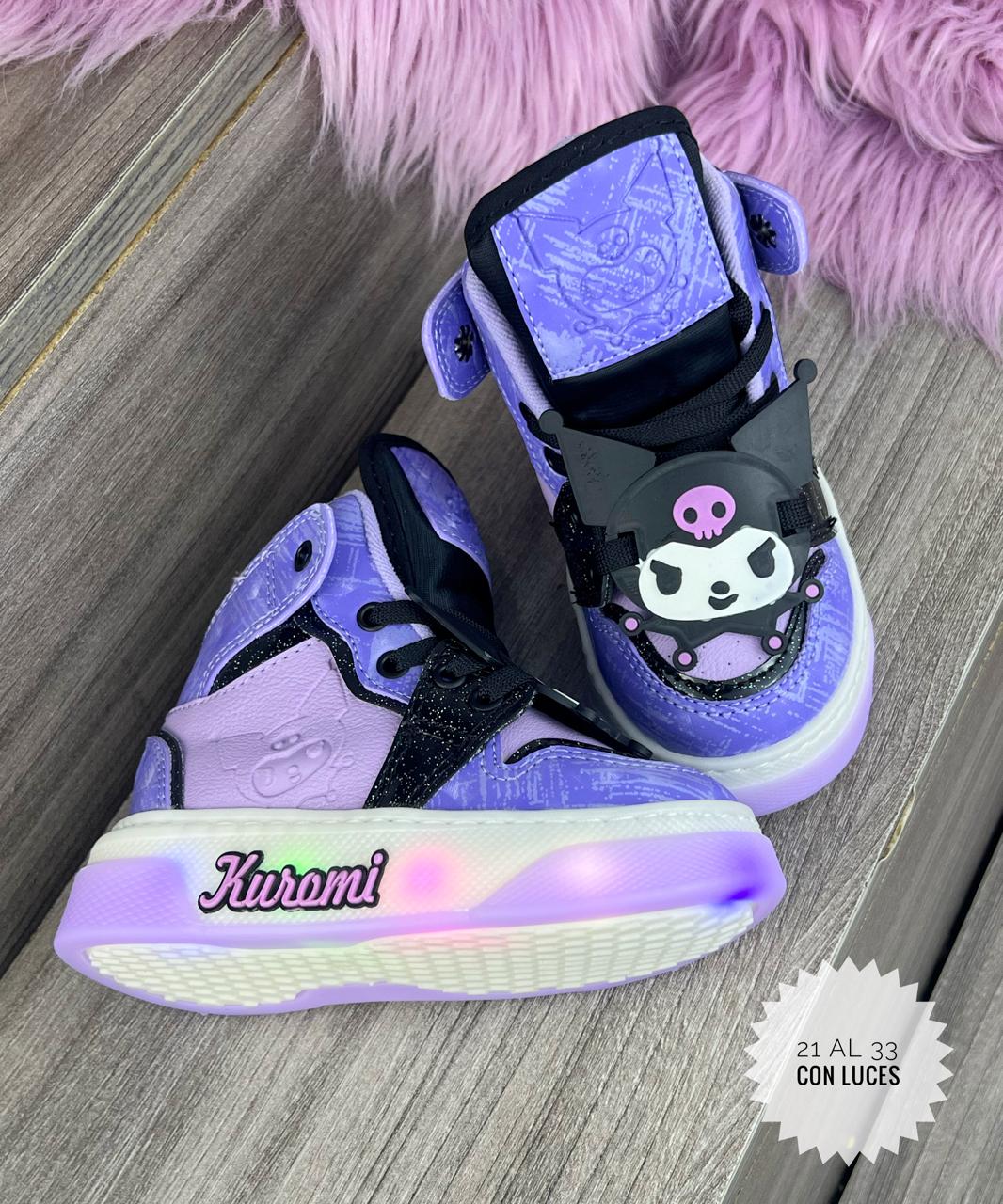 Bota Infantil Kuromi con Luces Lila y Negra